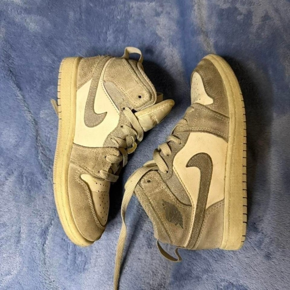 Jordan 1 low trainers, kids Size US‎ 13